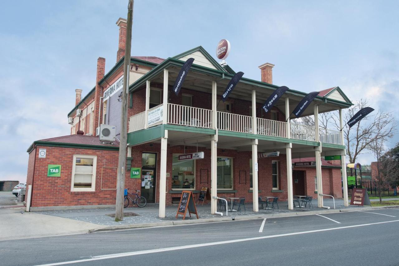 Riverina Hotel Холбрук Экстерьер фото